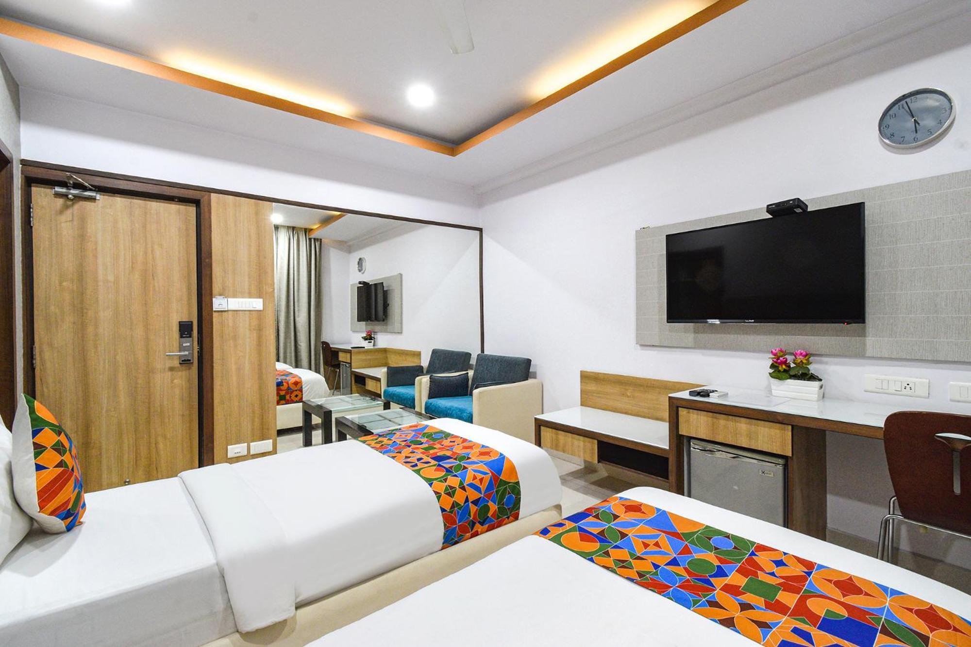 Fabhotel Aditya Homes - Nr Isb, Gachibowli Haidarábád Kültér fotó