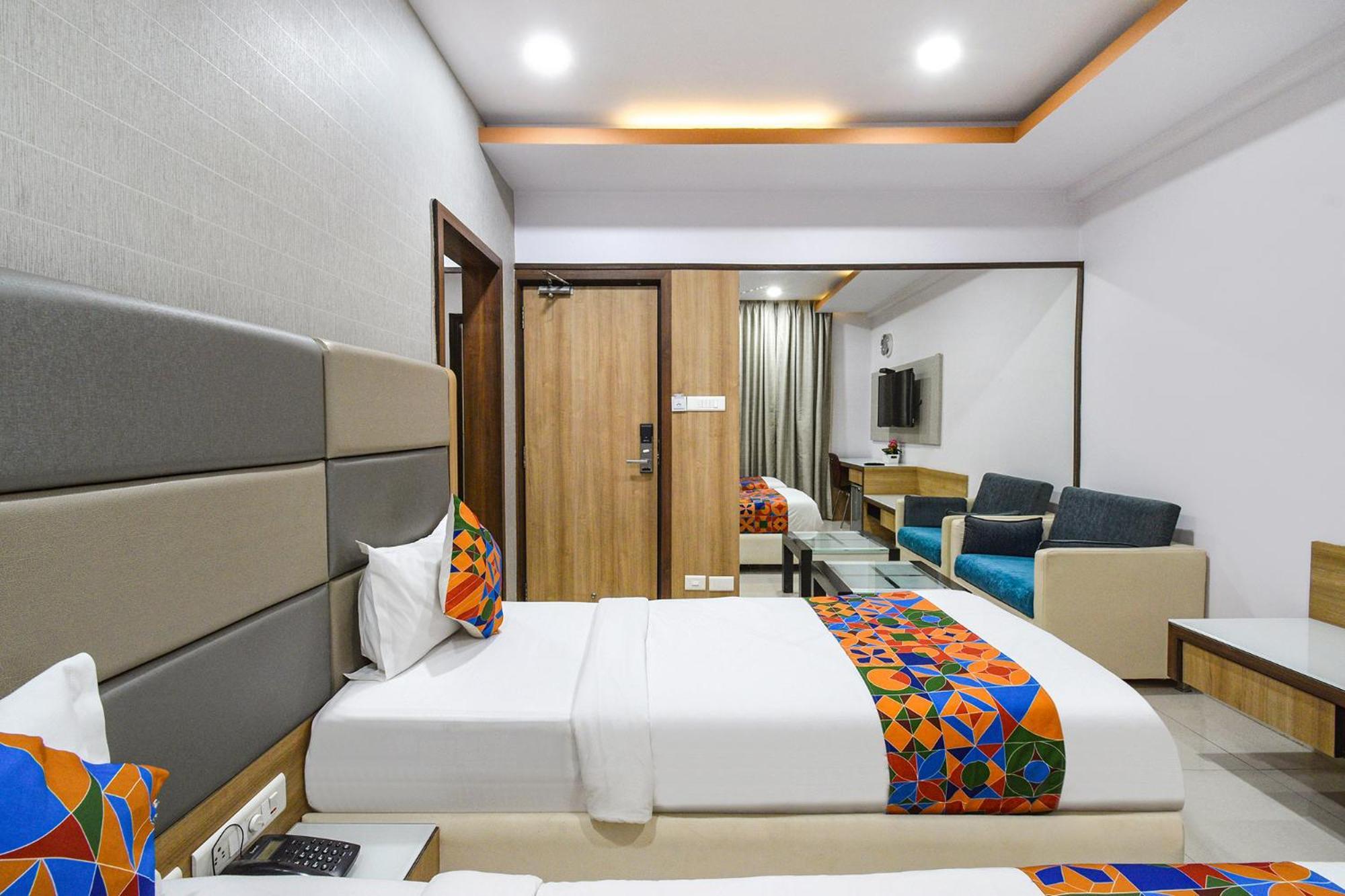 Fabhotel Aditya Homes - Nr Isb, Gachibowli Haidarábád Kültér fotó